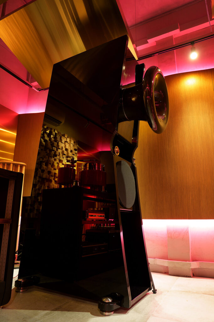 Cessaro Horn Acoustics
